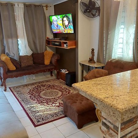 Zipcode Hideaway Guesthouse Portmore Dış mekan fotoğraf