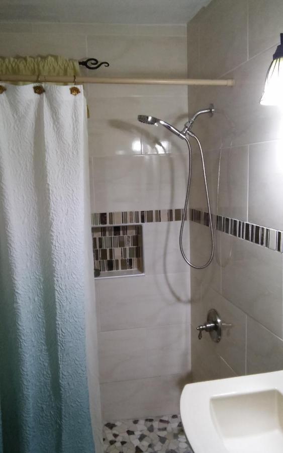 Zipcode Hideaway Guesthouse Portmore Dış mekan fotoğraf