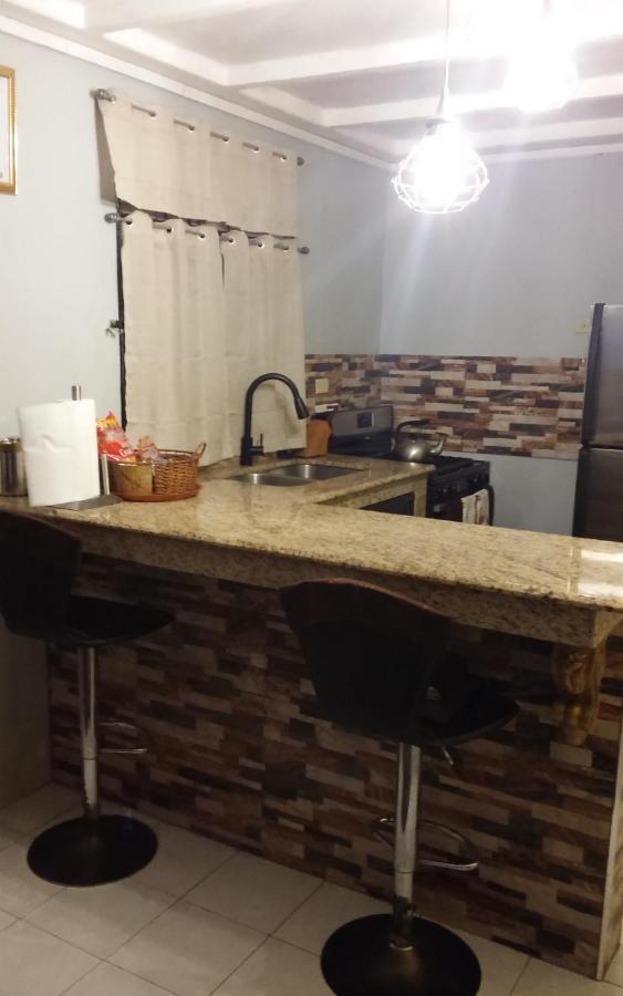 Zipcode Hideaway Guesthouse Portmore Dış mekan fotoğraf
