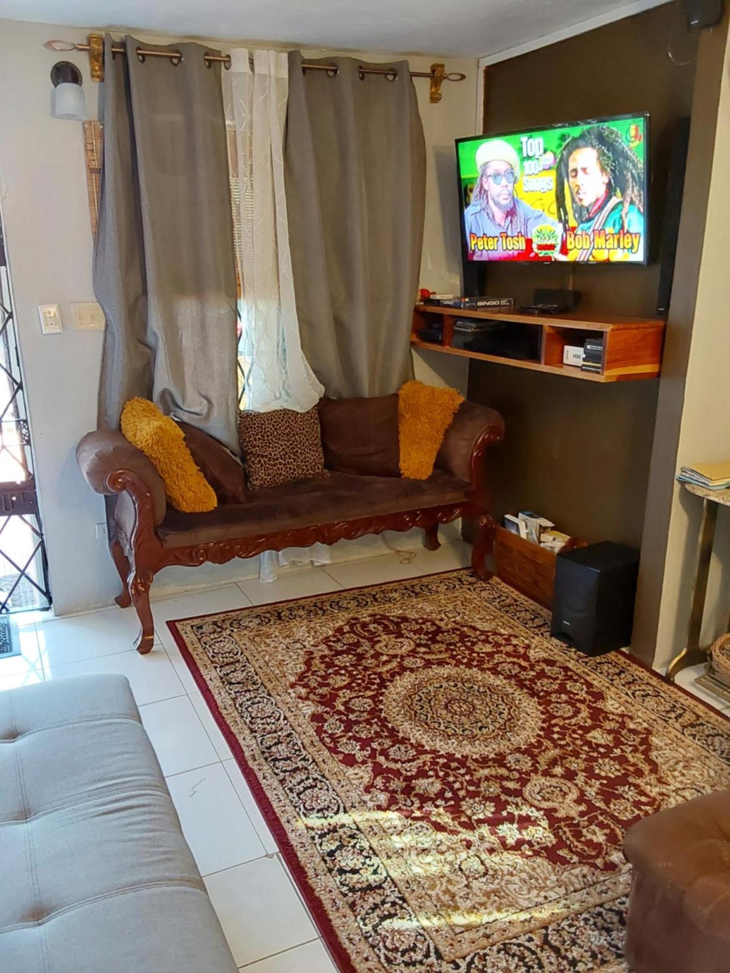 Zipcode Hideaway Guesthouse Portmore Dış mekan fotoğraf