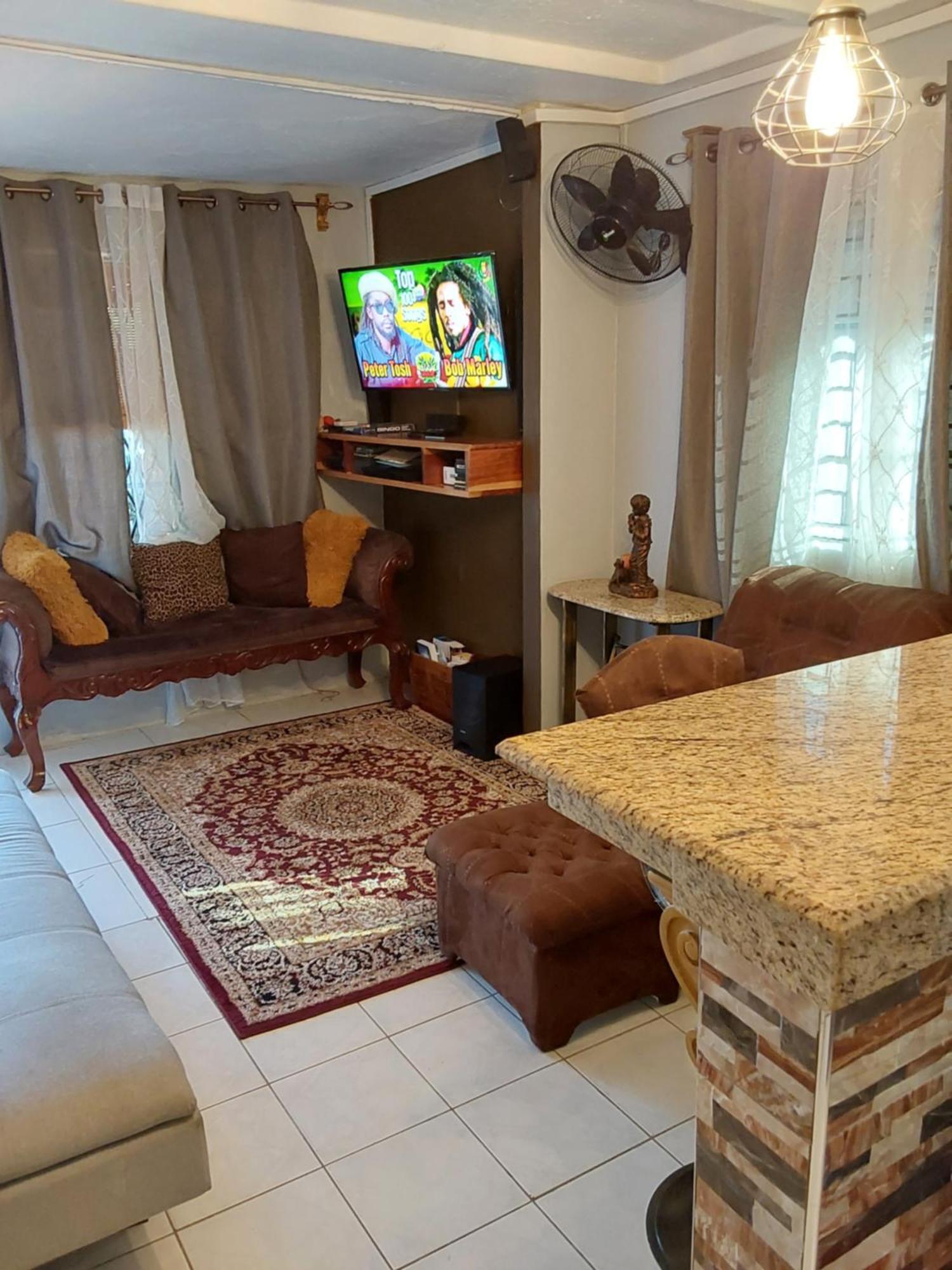Zipcode Hideaway Guesthouse Portmore Dış mekan fotoğraf